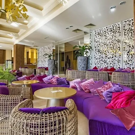 Cozy In Barcelo Royal ***** Apartman