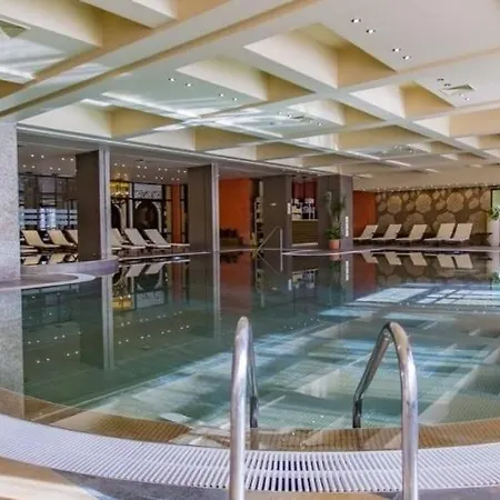 Cozy In Barcelo Royal ***** *