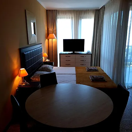 Cozy In Barcelo Royal ***** *