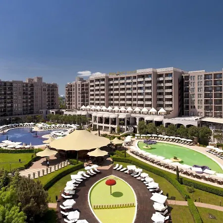 Cozy In Barcelo Royal ***** דירה