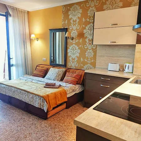 Cozy In Barcelo Royal ***** * סאני ביץ'